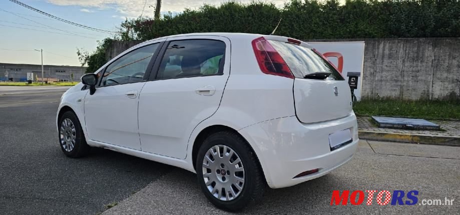 2009' Fiat Grande Punto 1,3 Multijet 16V photo #3