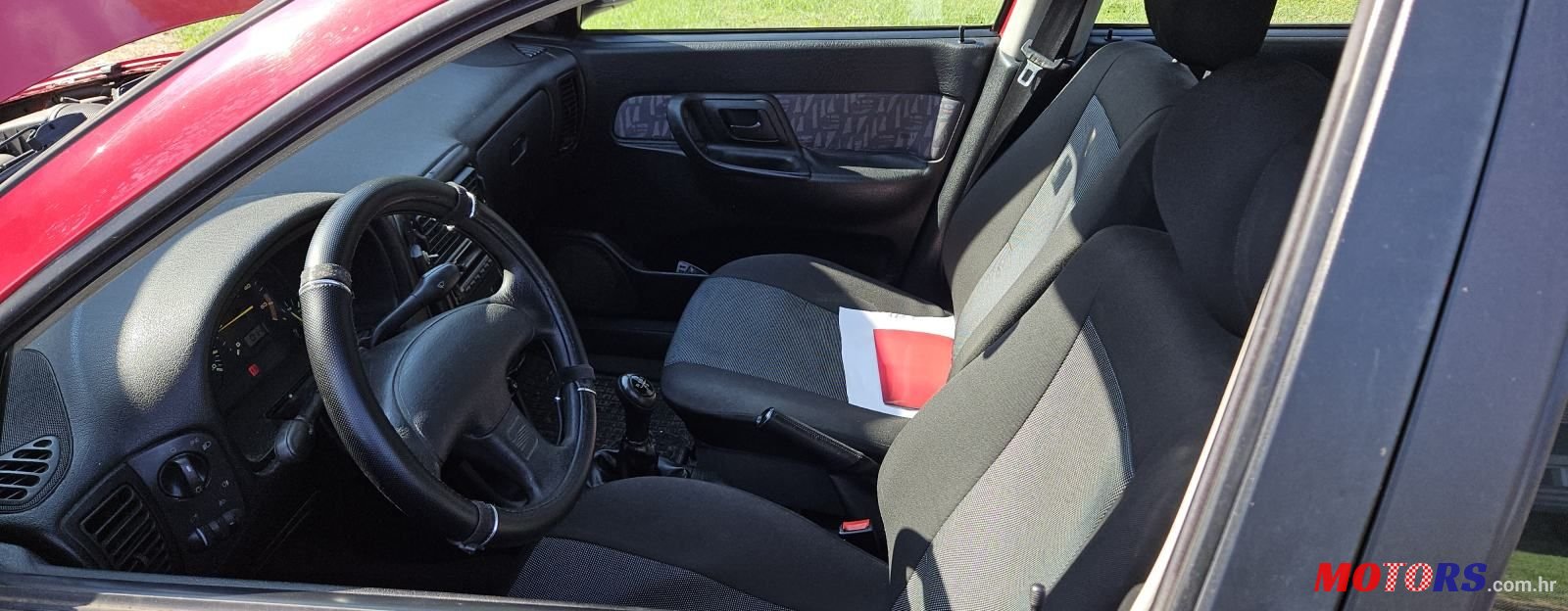 1998' SEAT Cordoba Vario photo #3