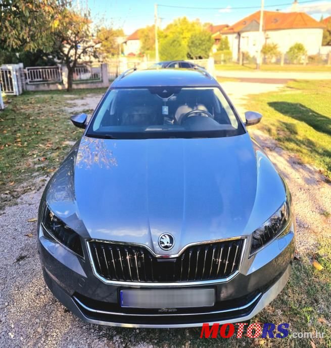 2018' Skoda Superb Combi photo #1