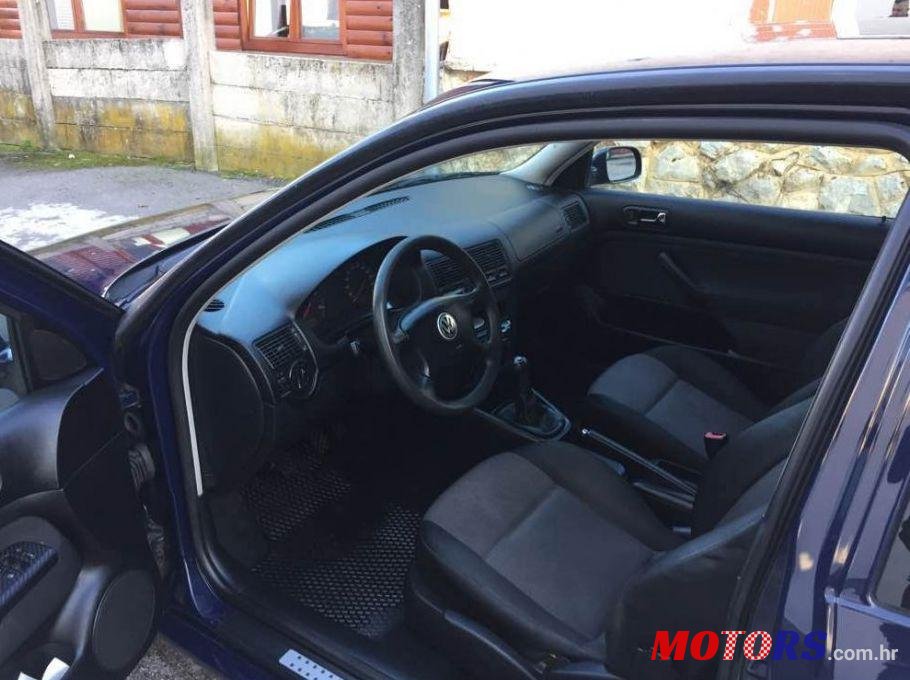 2001' Volkswagen Golf IV 1,9 TDI photo #2