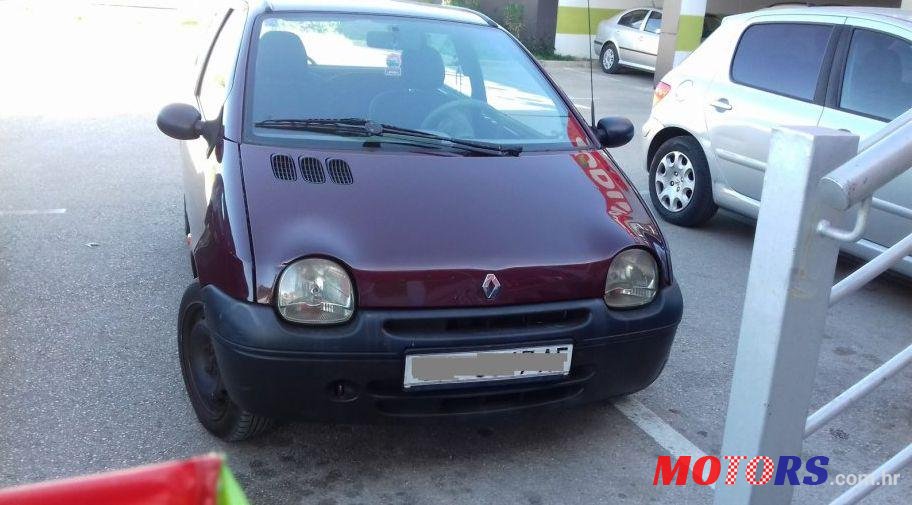 2002' Renault Twingo 1,2 photo #1