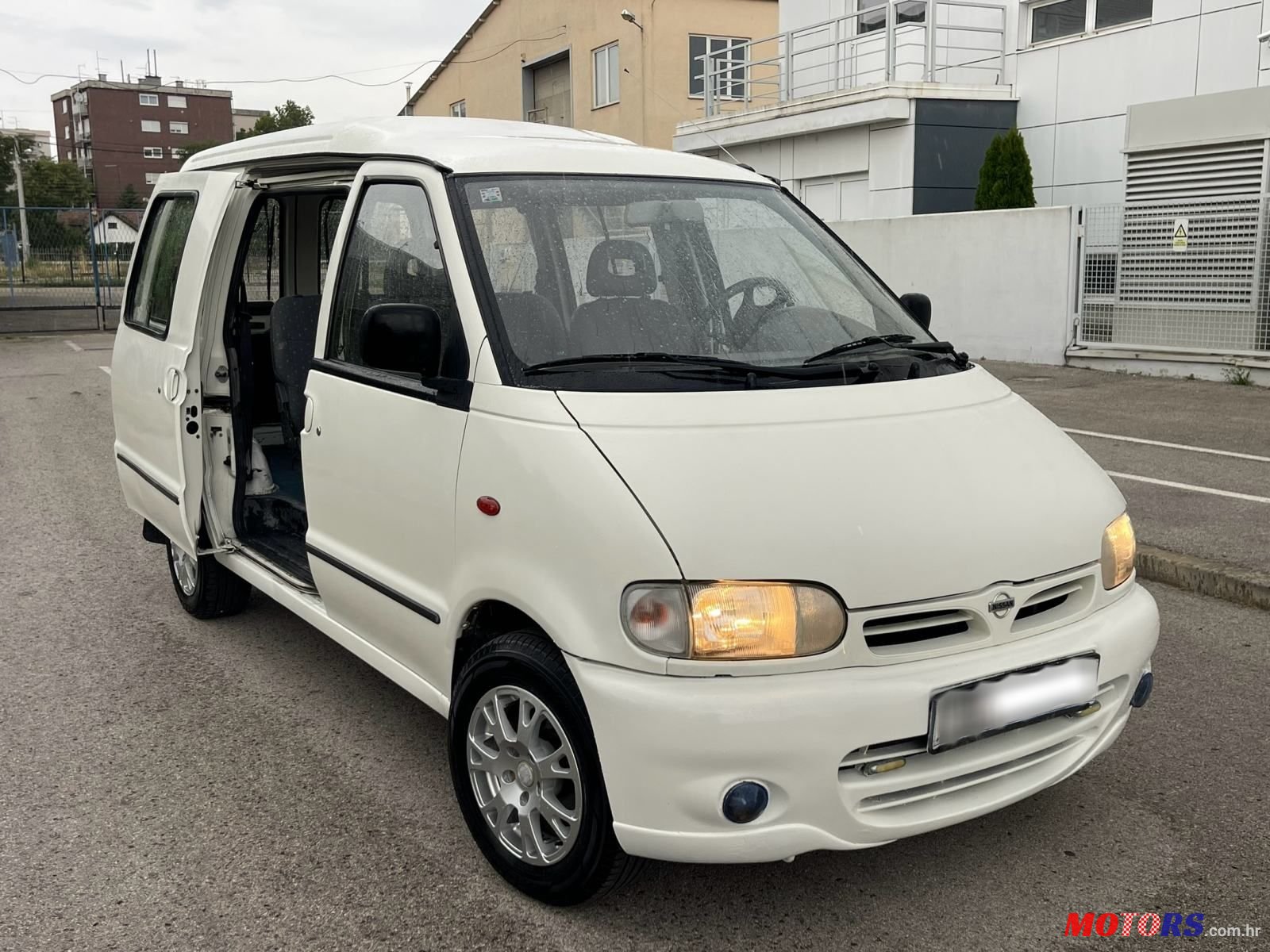 1997' Nissan Serena 2,3 D photo #5