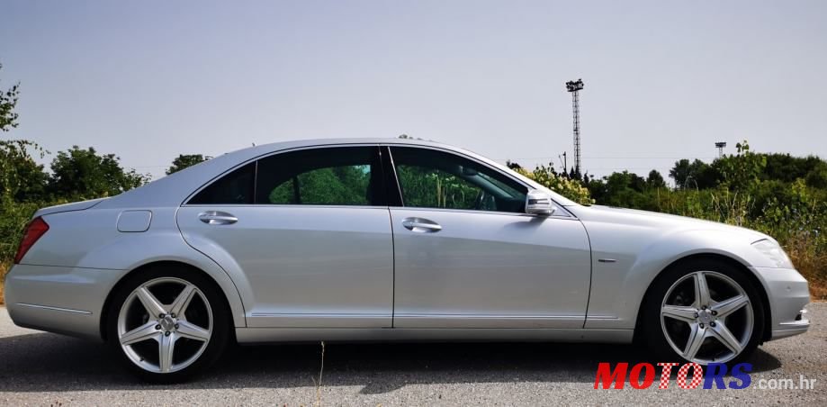 2009' Mercedes-Benz S Klasa 350 Cdi photo #1