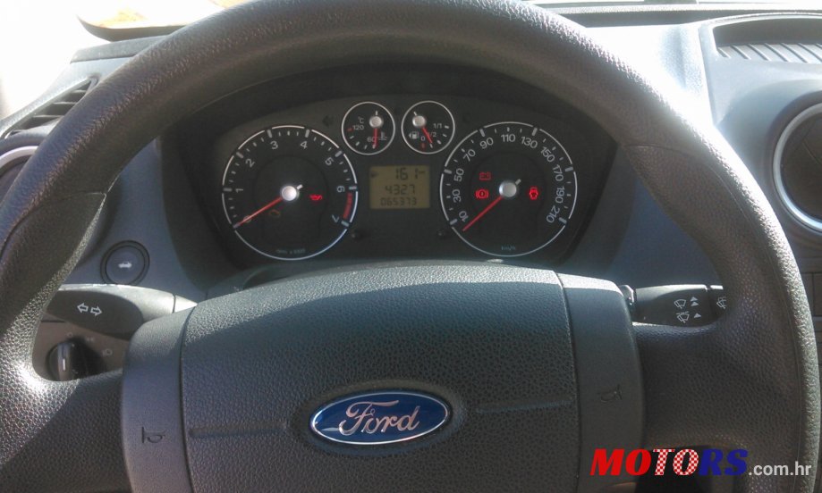 2007' Ford Fiesta photo #3