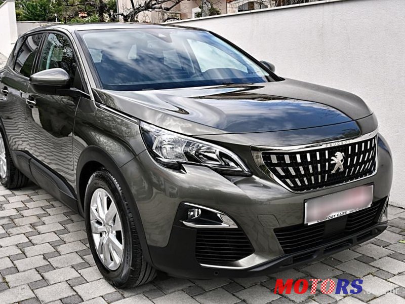 2020' Peugeot 3008 1,5 Bluehdi photo #3