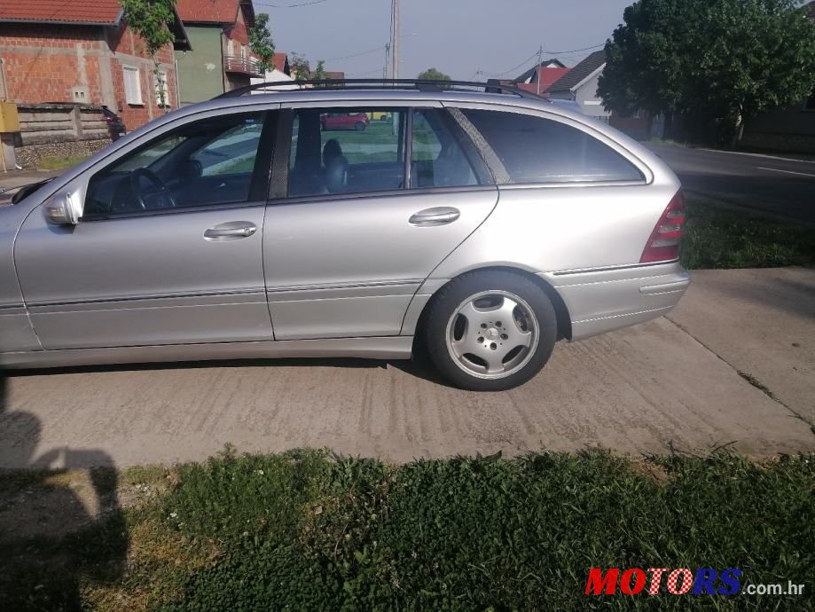 2002' Audi A4 270 Cdi photo #3