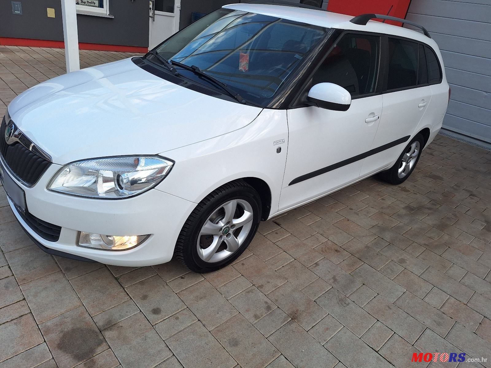 2012' Skoda Fabia Combi photo #2