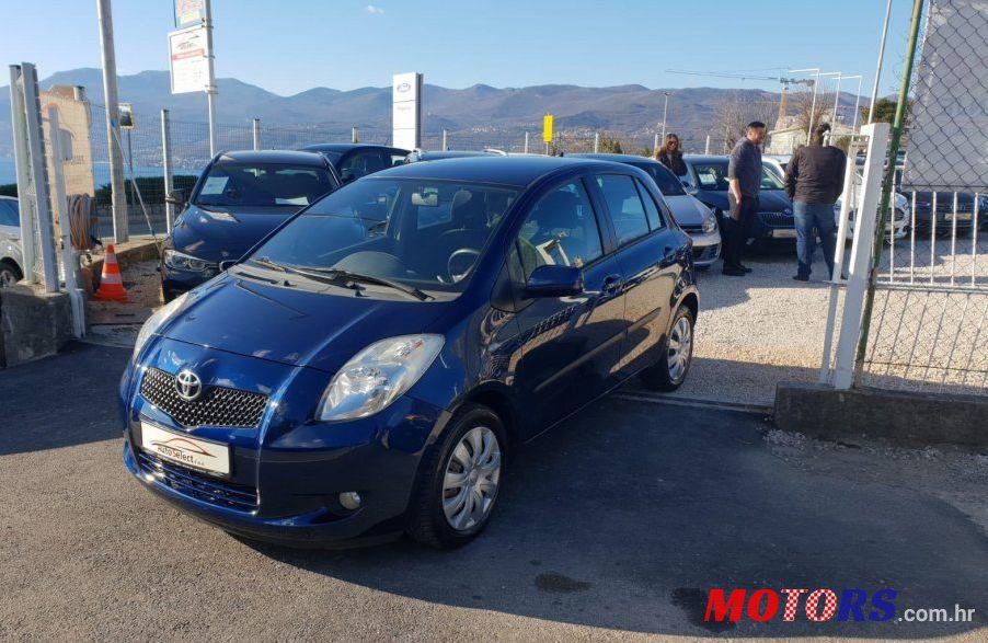 2008' Toyota Yaris 1,3 Vvt-I Sol photo #1