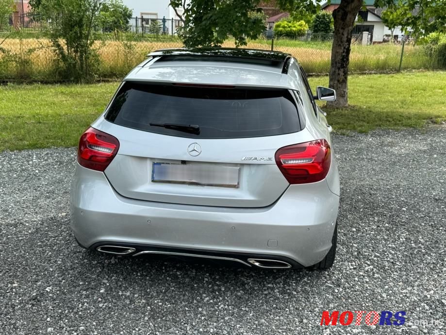 2012' Mercedes-Benz A-Klasa photo #6