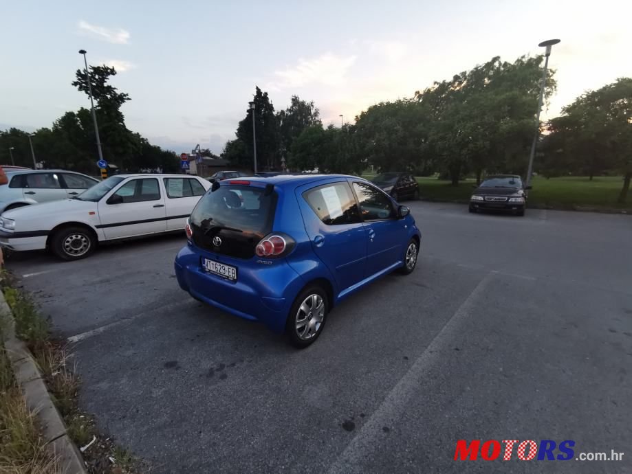 2009' Toyota Aygo 1.1. photo #2