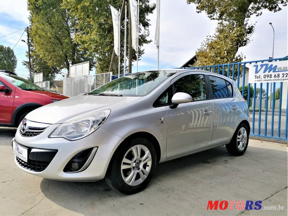 2012' Opel Corsa photo #4