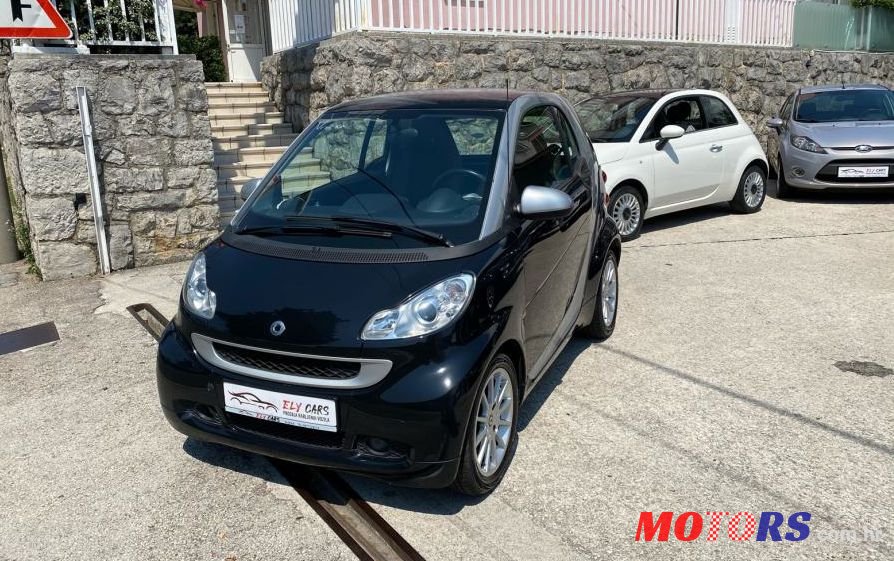 2012' Smart Fortwo Coupe Smart Fortwo Cdi photo #1