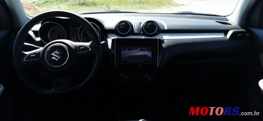 2020' Suzuki Swift 1,2 photo #5