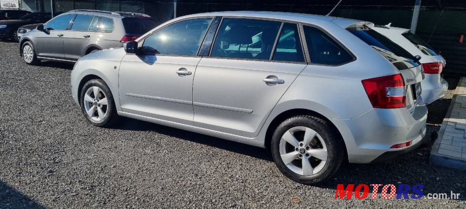 2013' Skoda Rapid 1,6 Tdi photo #3