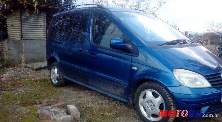 2002' Mercedes-Benz Vaneo 1,7 Cdi photo #2