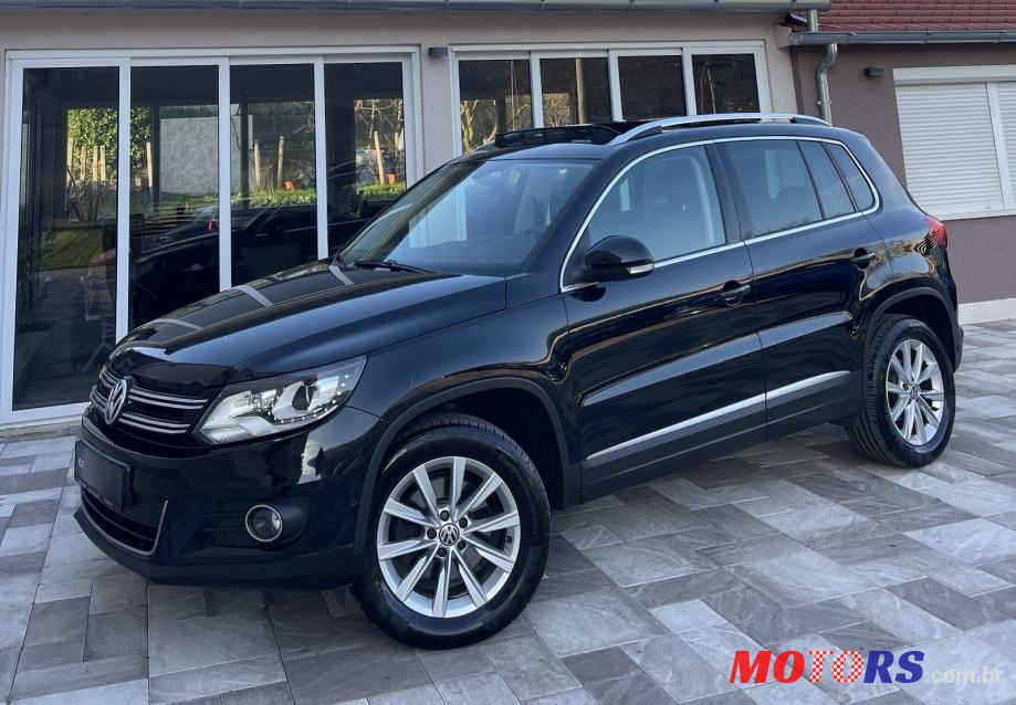 2012' Volkswagen Tiguan 2,0 Tdi Bmt photo #2