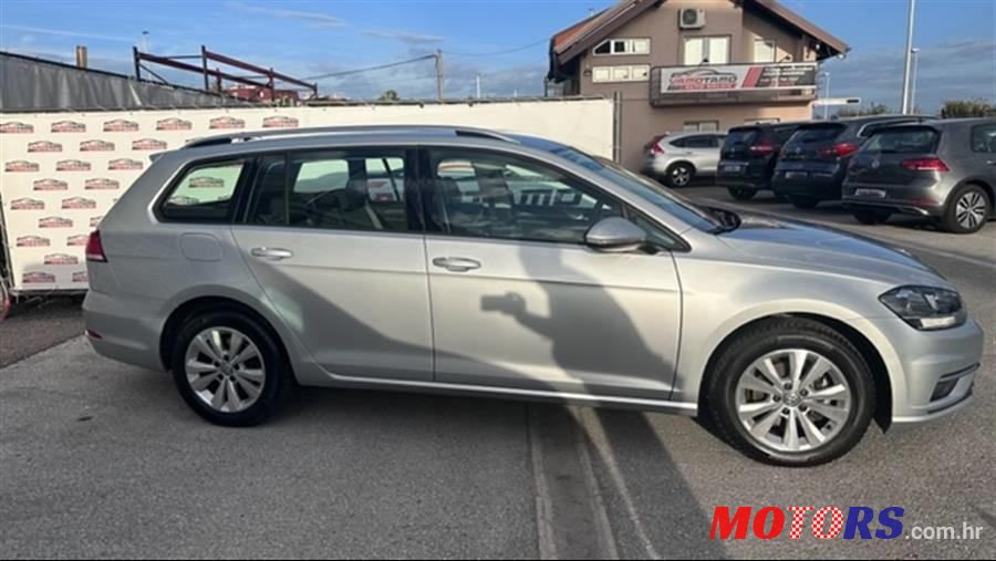2019' Volkswagen Golf 7 Variant photo #4