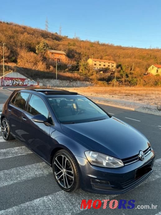 2013' Volkswagen Golf VII 1,6 Tdi Bmt photo #3