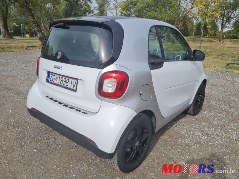 2017' Smart Fortwo photo #4