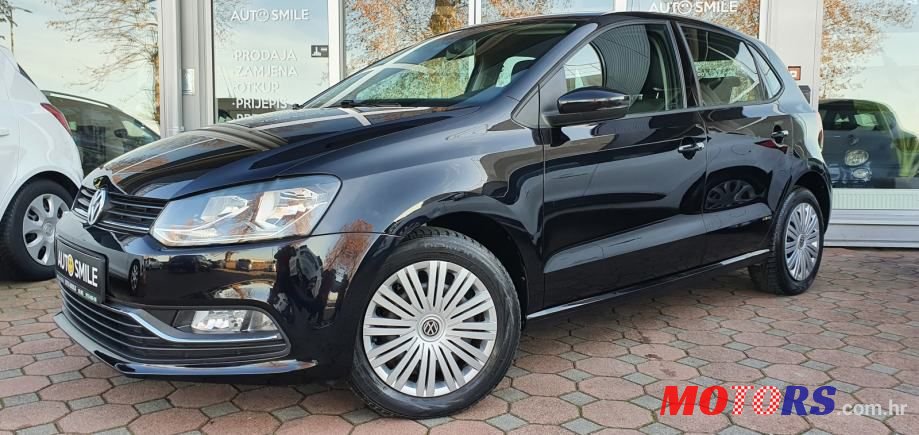 2015' Volkswagen Polo photo #1