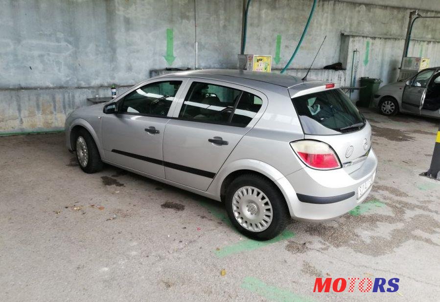 2006' Opel Astra 1,4 photo #1