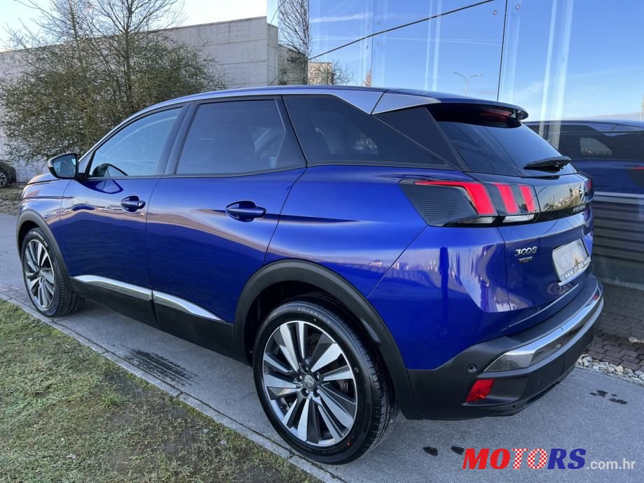 2017' Peugeot 3008 photo #2