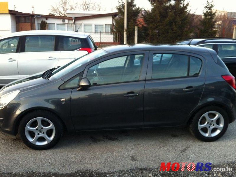 2010' Opel Corsa 111 1,3 Cdti photo #1