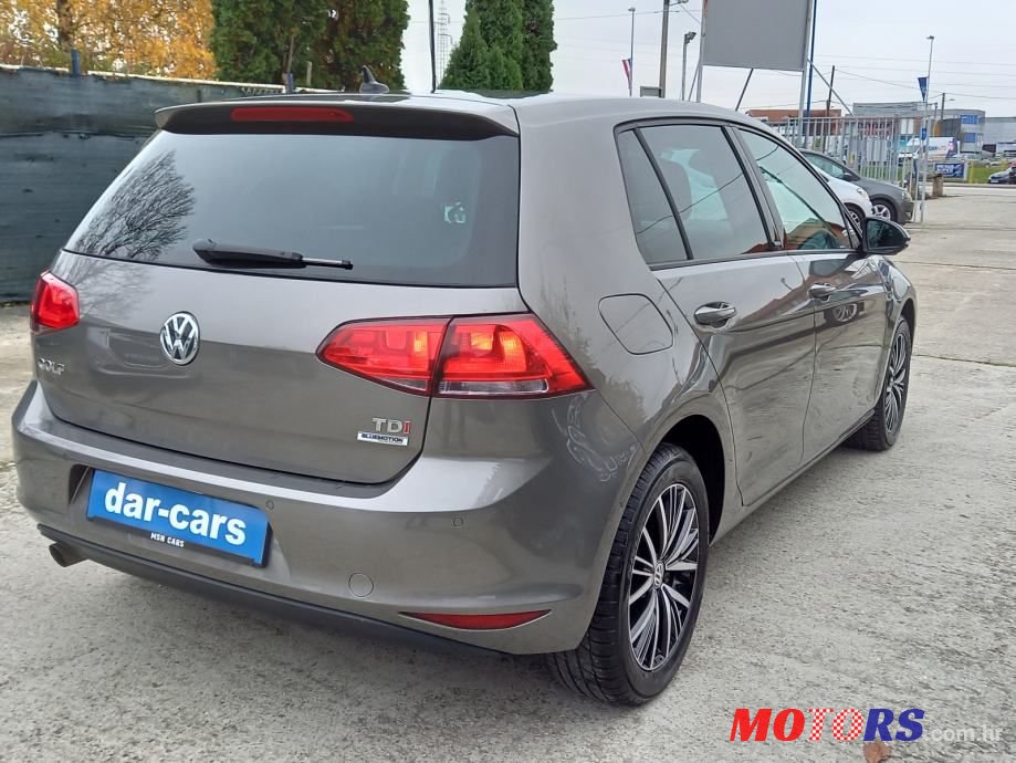 2013' Opel Astra Karavan photo #2