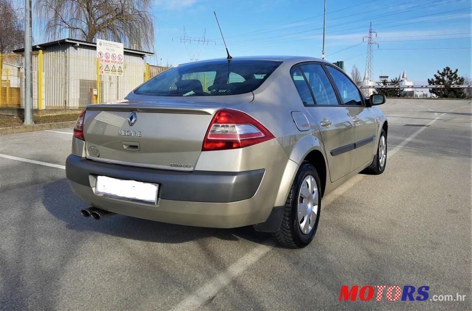 2006' Renault Megane photo #5