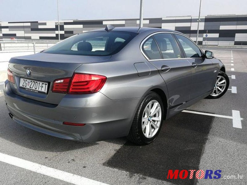 2011' BMW Serija 5 520D photo #2