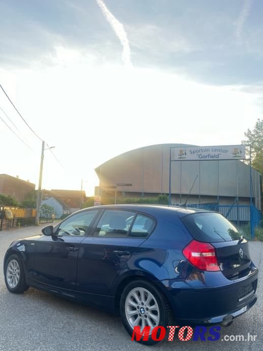 2011' BMW Serija 1 118D photo #5