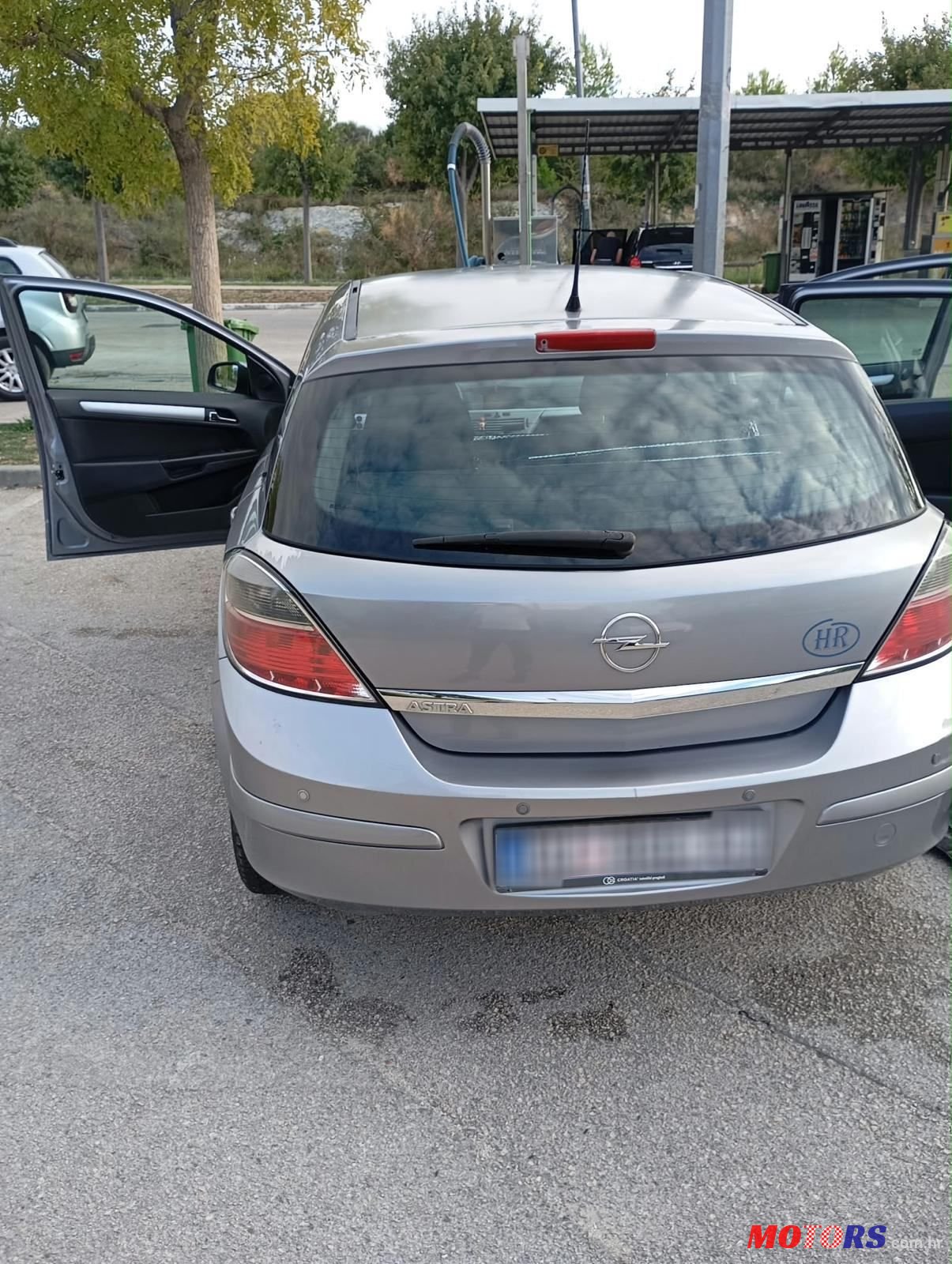 2009' Opel Astra 1,4 16V photo #2