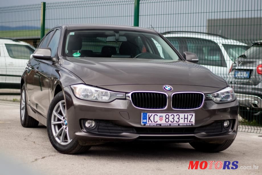 2012' BMW Serija 3 316D photo #3