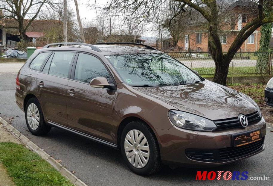 2012' Volkswagen Golf VI Variant photo #1