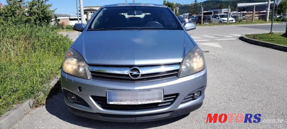 2006' Opel Astra 1,7 Cdti photo #2