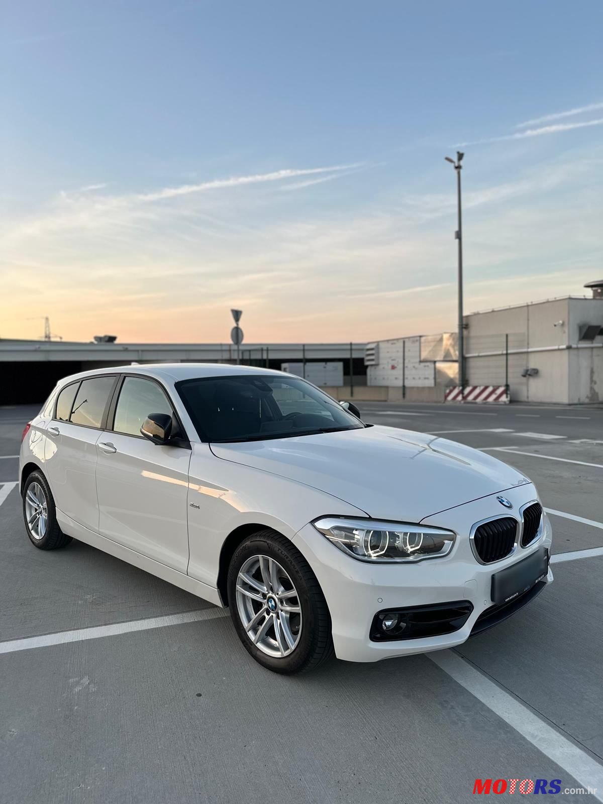 2016' BMW Serija 1 120D photo #1