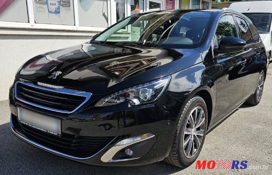 2017' Peugeot 308 Sw photo #2