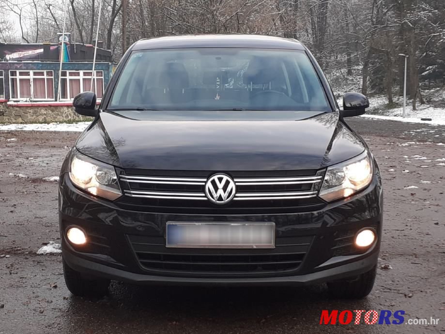 2012' Volkswagen Tiguan 2,0 Tdi Bmt photo #3