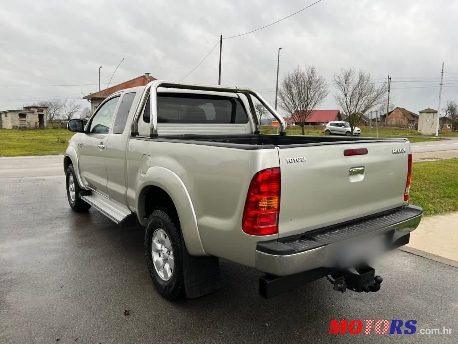 2008' Toyota Hilux 2.5D photo #4