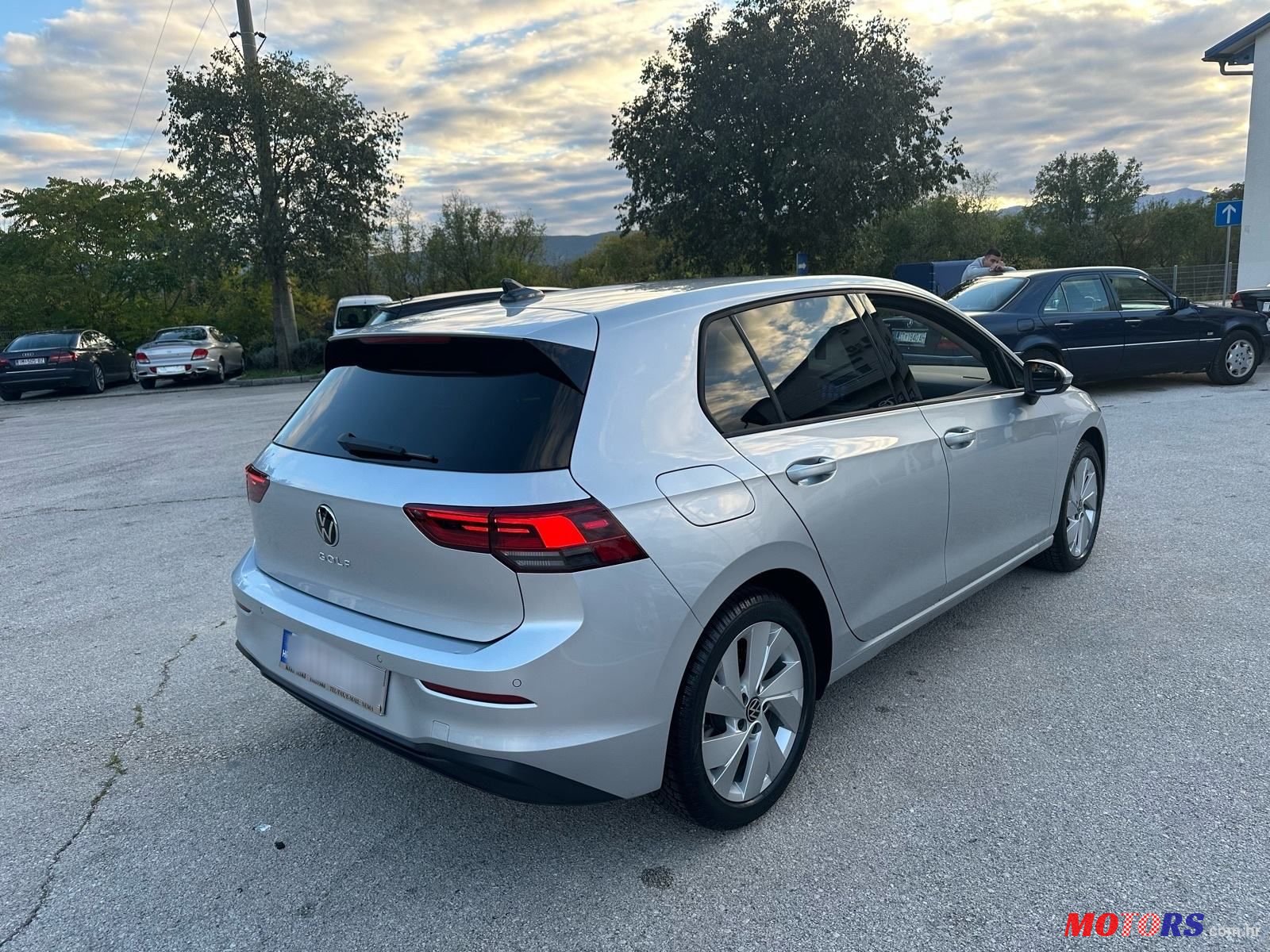 2024' Volkswagen Golf VIII 2,0 Tdi photo #3