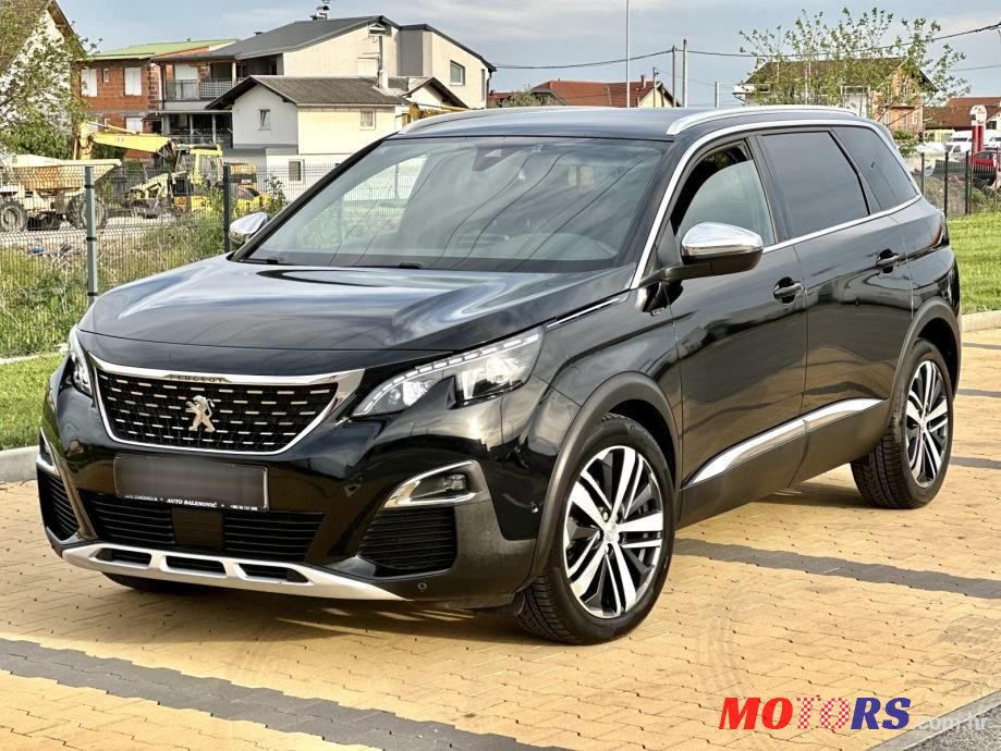 2017' Peugeot 5008 2.0 Hdi Gt photo #2