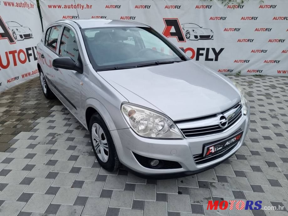 2008' Opel Astra 1,4 photo #1