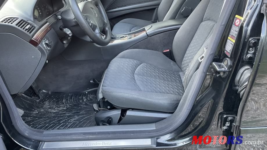 2002' Mercedes-Benz E-Klasa 220 Cdi Classic photo #6