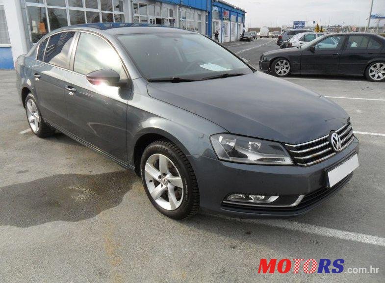 2011' Volkswagen Passat 1,6 Tdi photo #1