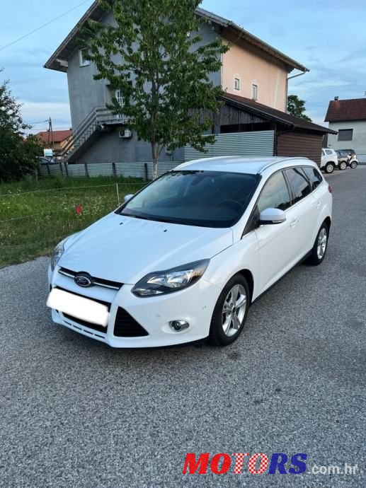 2013' Ford Focus Karavan photo #2