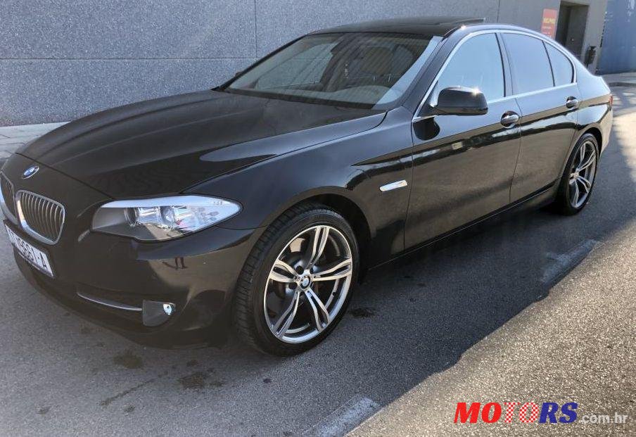 2010' BMW Serija 5 525D photo #1