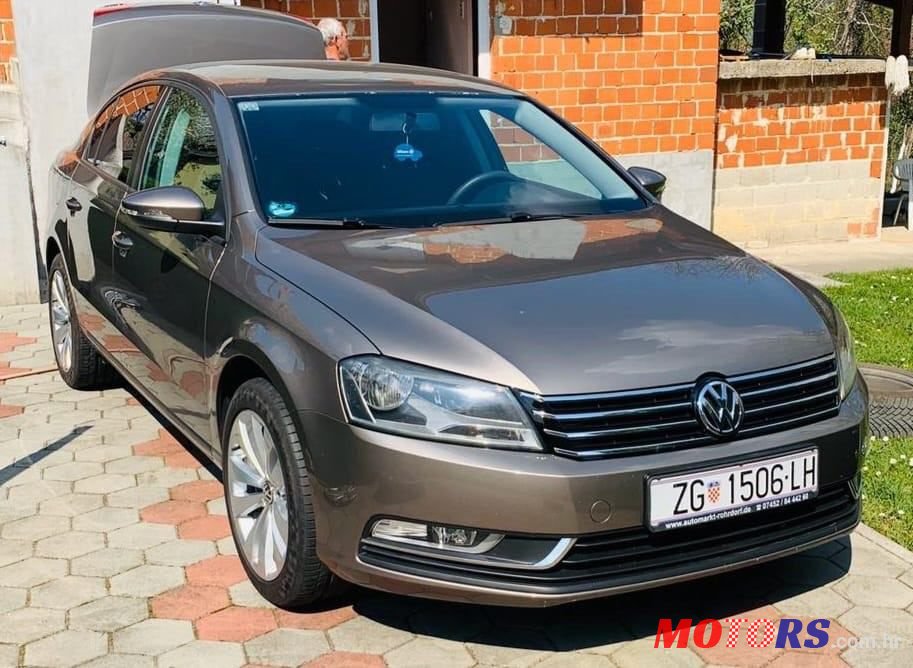 2011' Volkswagen Passat 2,0 Tdi photo #1