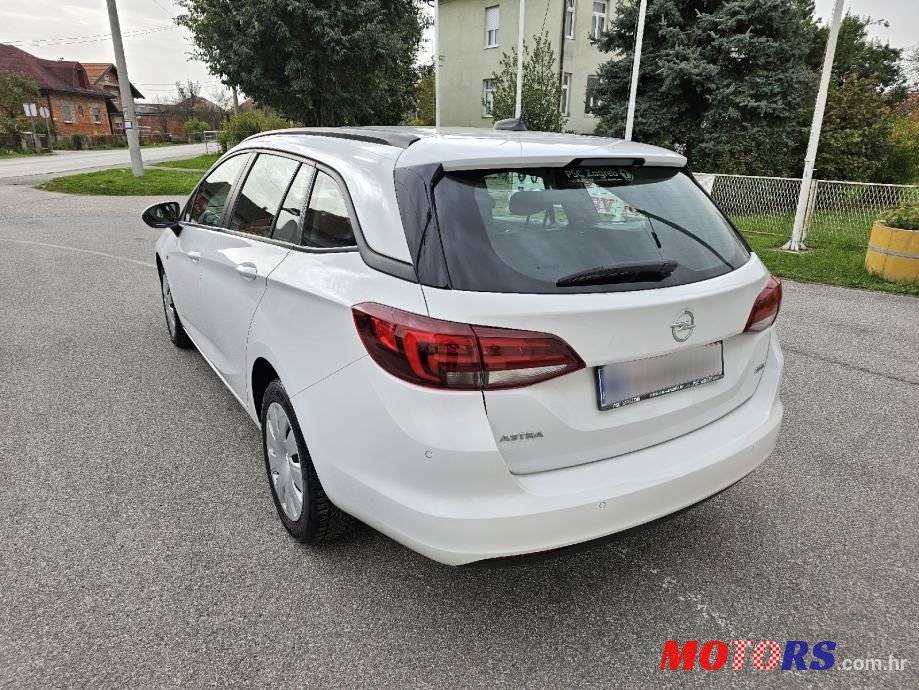 2018' Opel Astra 1.6 Cdti photo #3