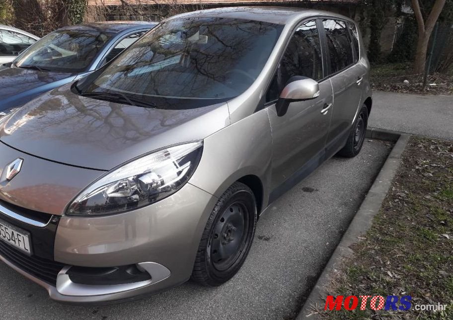 2012' Renault Scenic 1,5 Dci photo #1