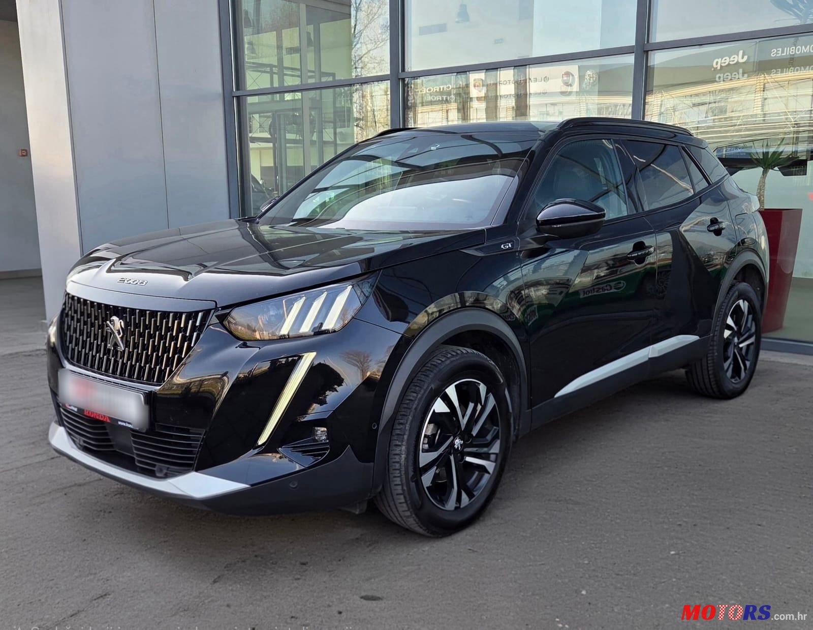 2021' Peugeot 2008 1,5 Bluehdi photo #1